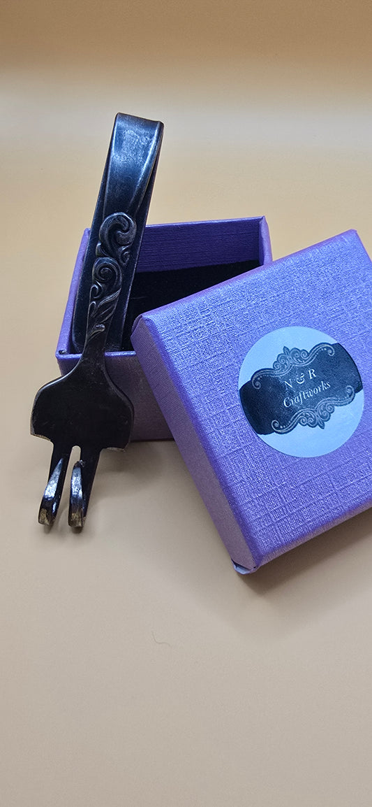 Elegant way to keep your keys close by