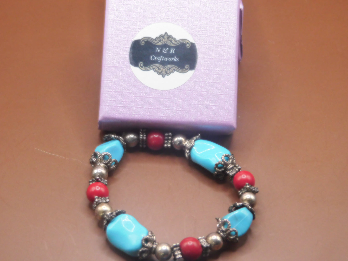 Elegant and stylish glass bead bracelet