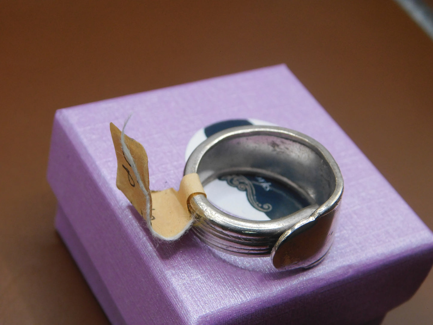 Stylish and elegant spoon ring