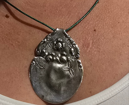 Silverplated necklace pendant