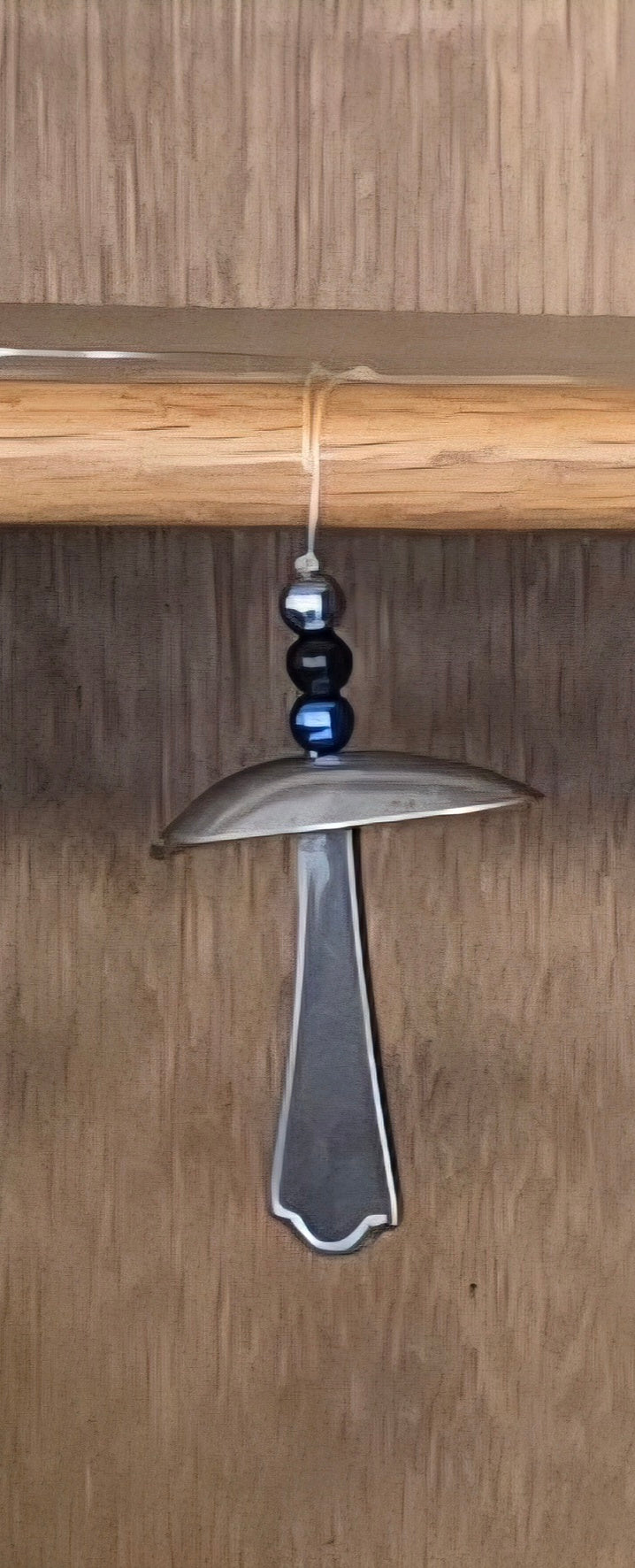 Display your love of mushrooms with these mushrooms crafted from repurposed spoons